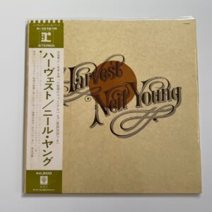 [LP]  Neil Young - Harvest w/OBI P-10121R  Japan vinyl