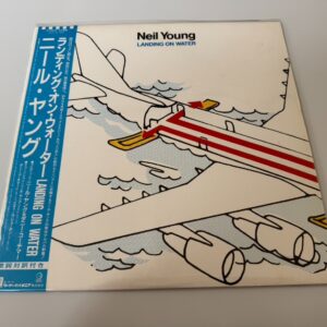 [LP] Neil Young - Landing On Water  w/OBI P-13353 Japan vinyl